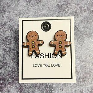 NEW Lightweight Gingerbread Man Christmas Stud Earrings Wood Quirky Fun Holiday